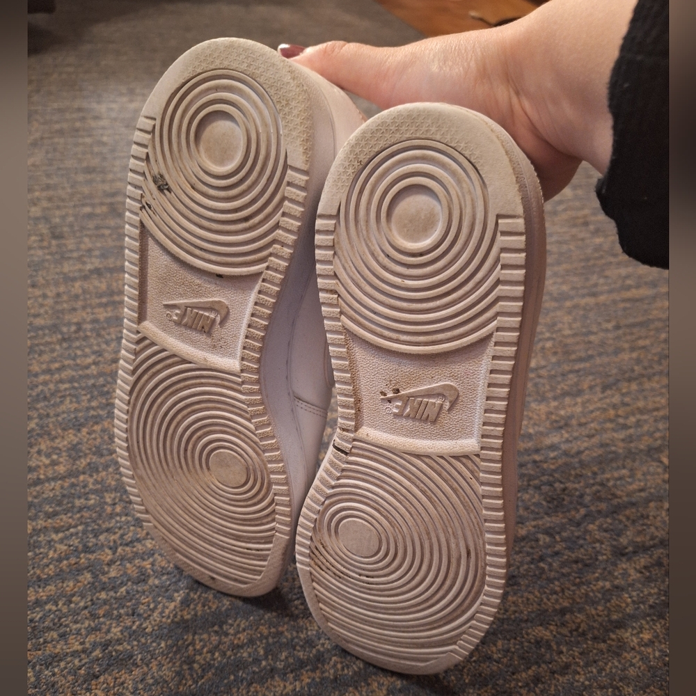 White Nike Dunks - Picture 7 of 7
